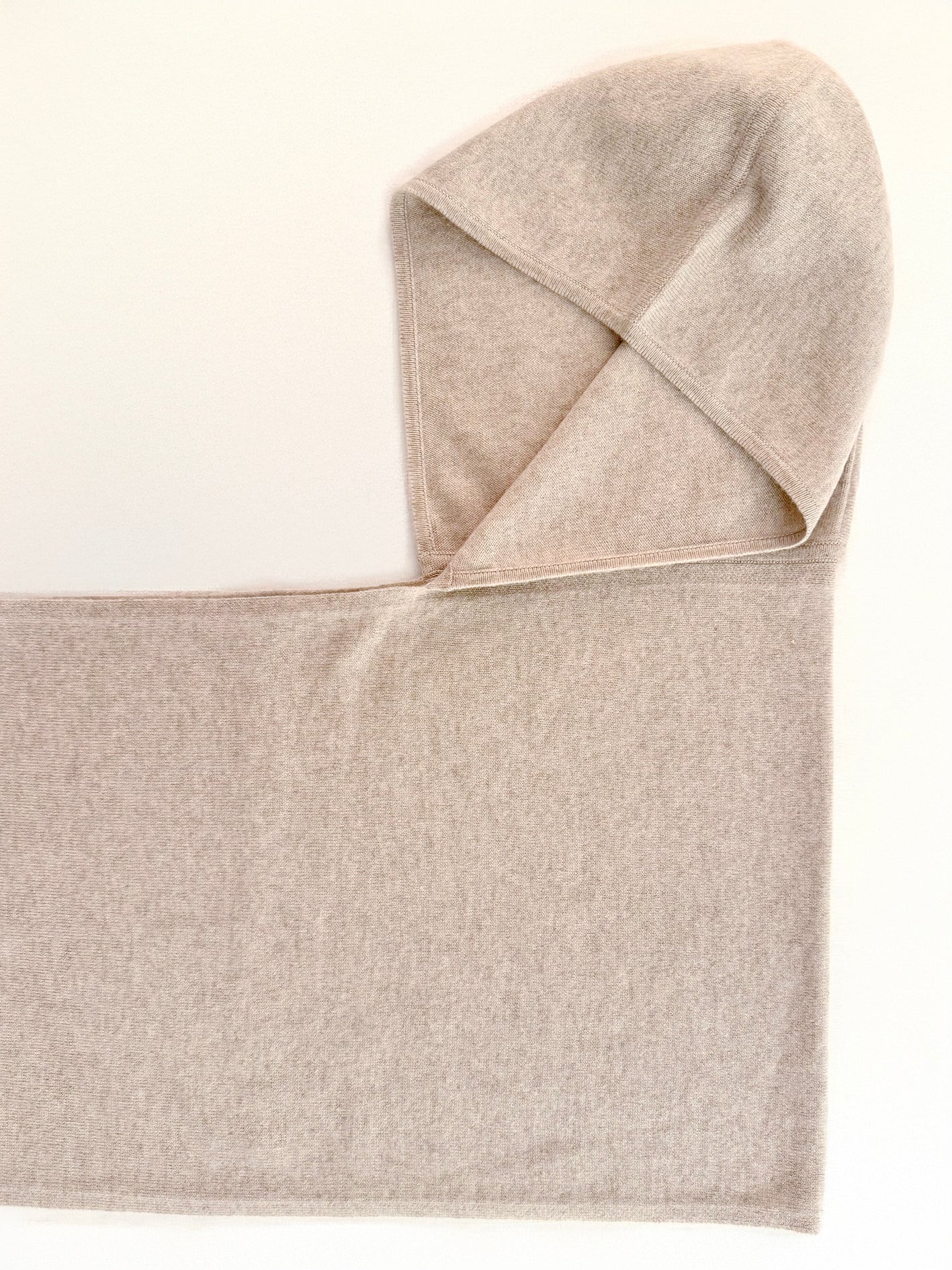 MIRÉ Cashmere Hoodie Scarf - Oat