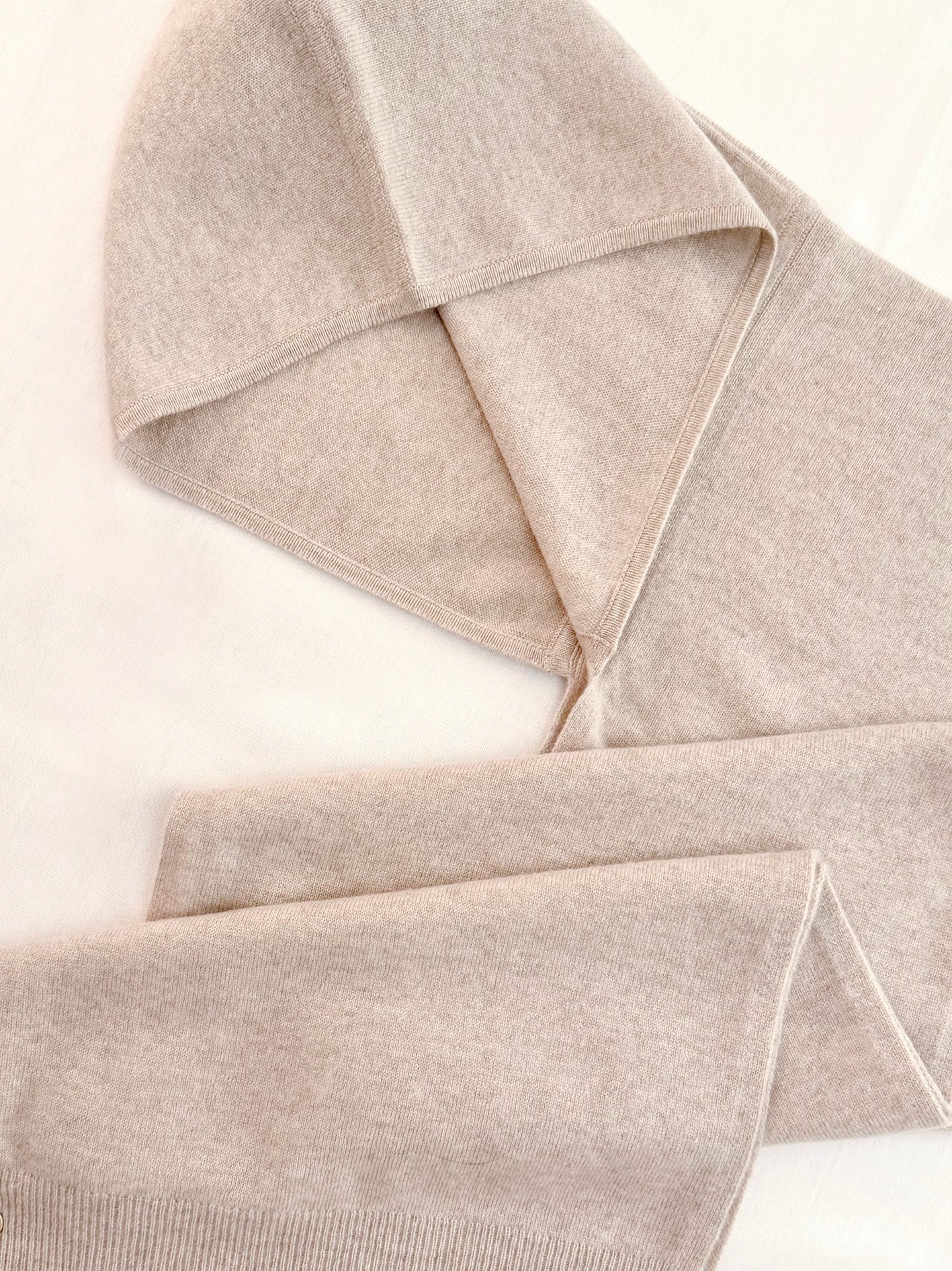 MIRÉ Cashmere Hoodie Scarf - Oat