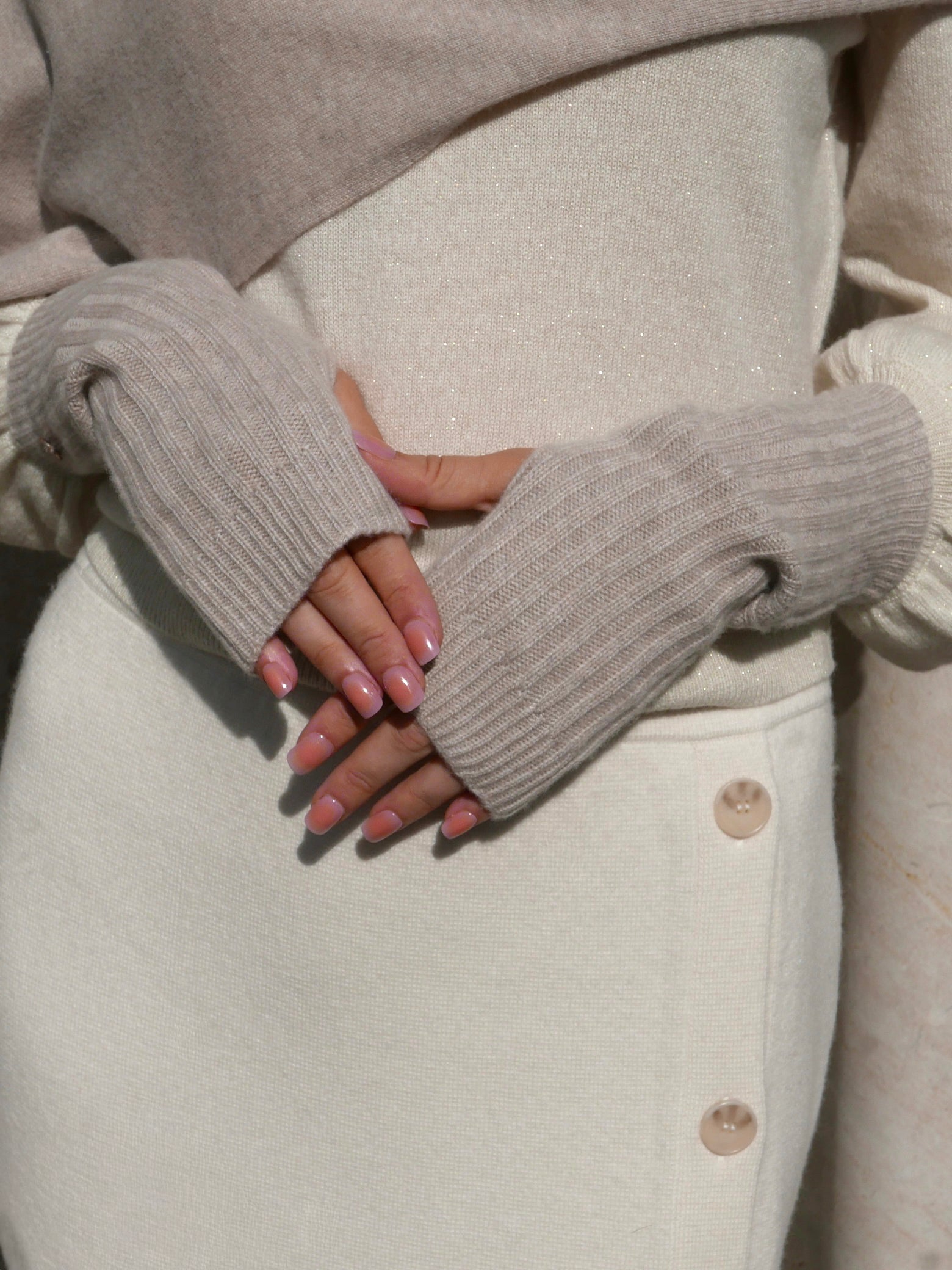 MIRÉ Cashmere Hand Warmers - Oat