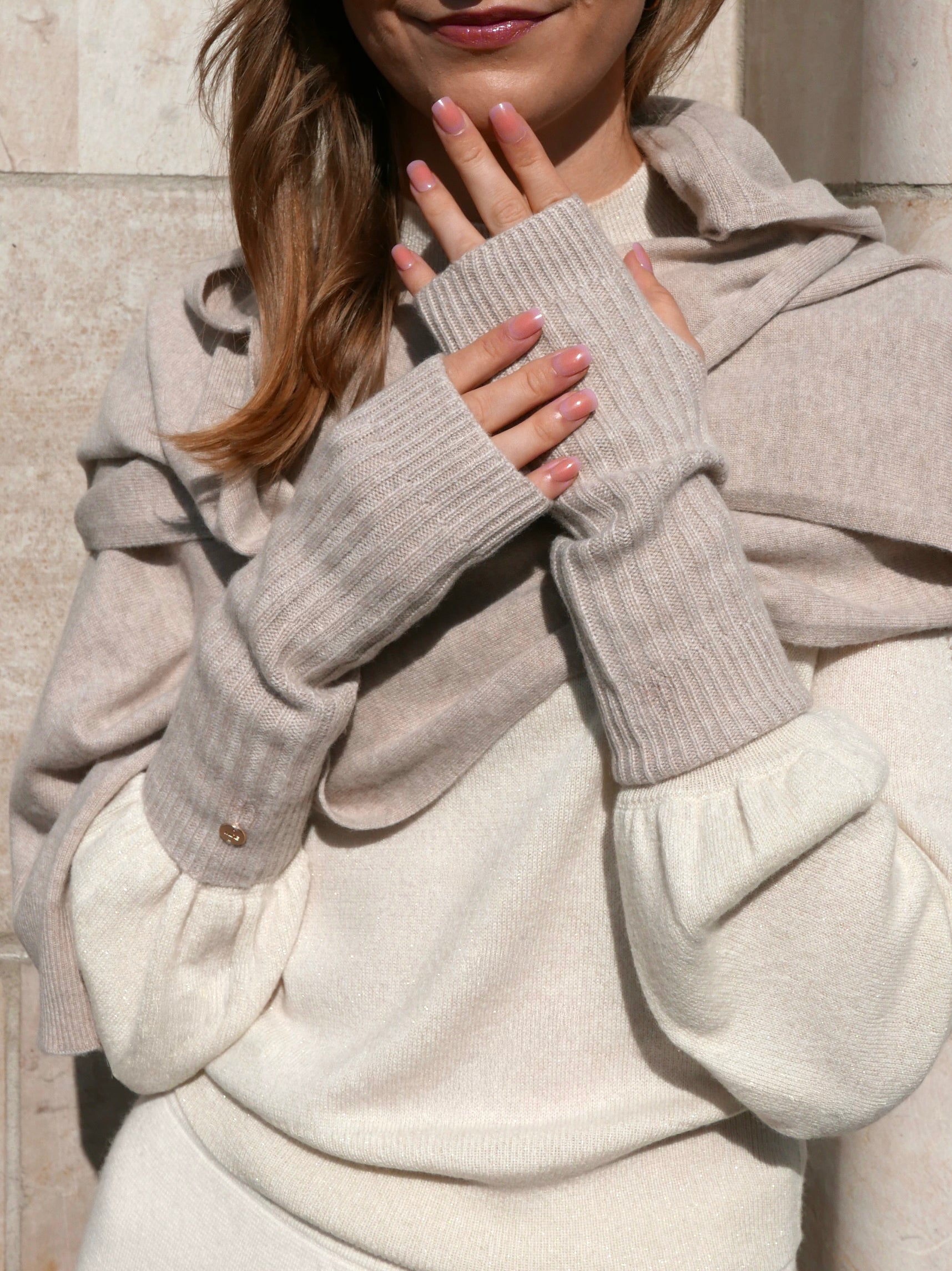 MIRÉ Cashmere Hand Warmers - Oat
