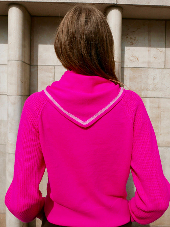 MIRÉ Cashmere Triangle Scarf - Magenta