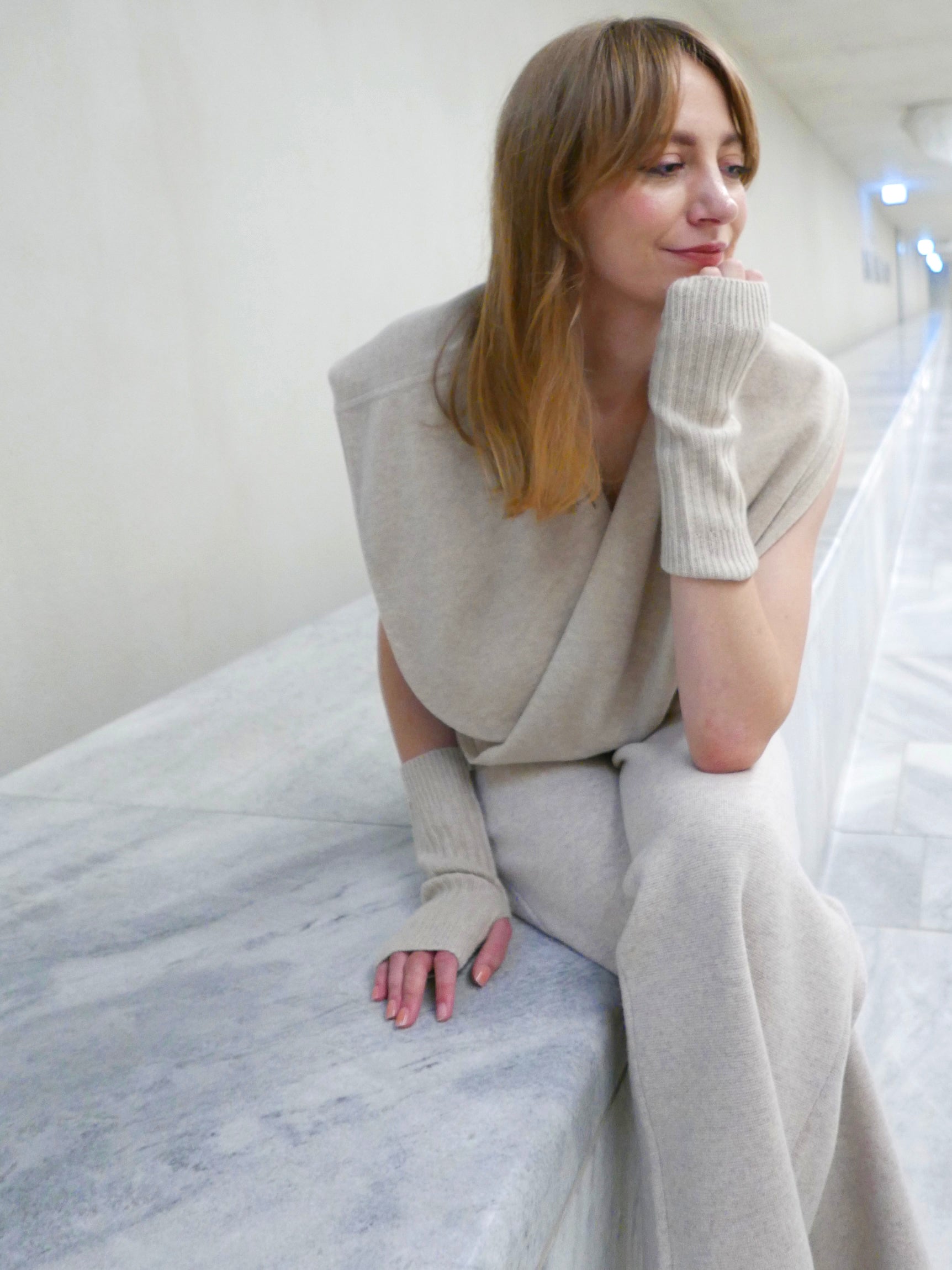 MIRÉ Cashmere Hoodie Scarf - Oat