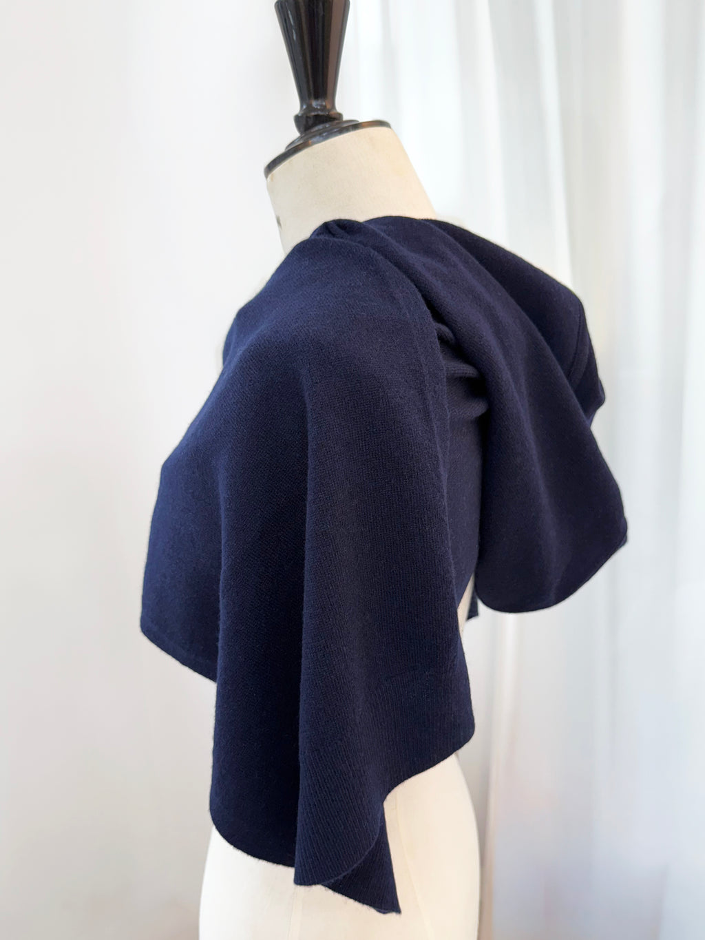 MIRÉ Cashmere Hoodie Scarf - Navy