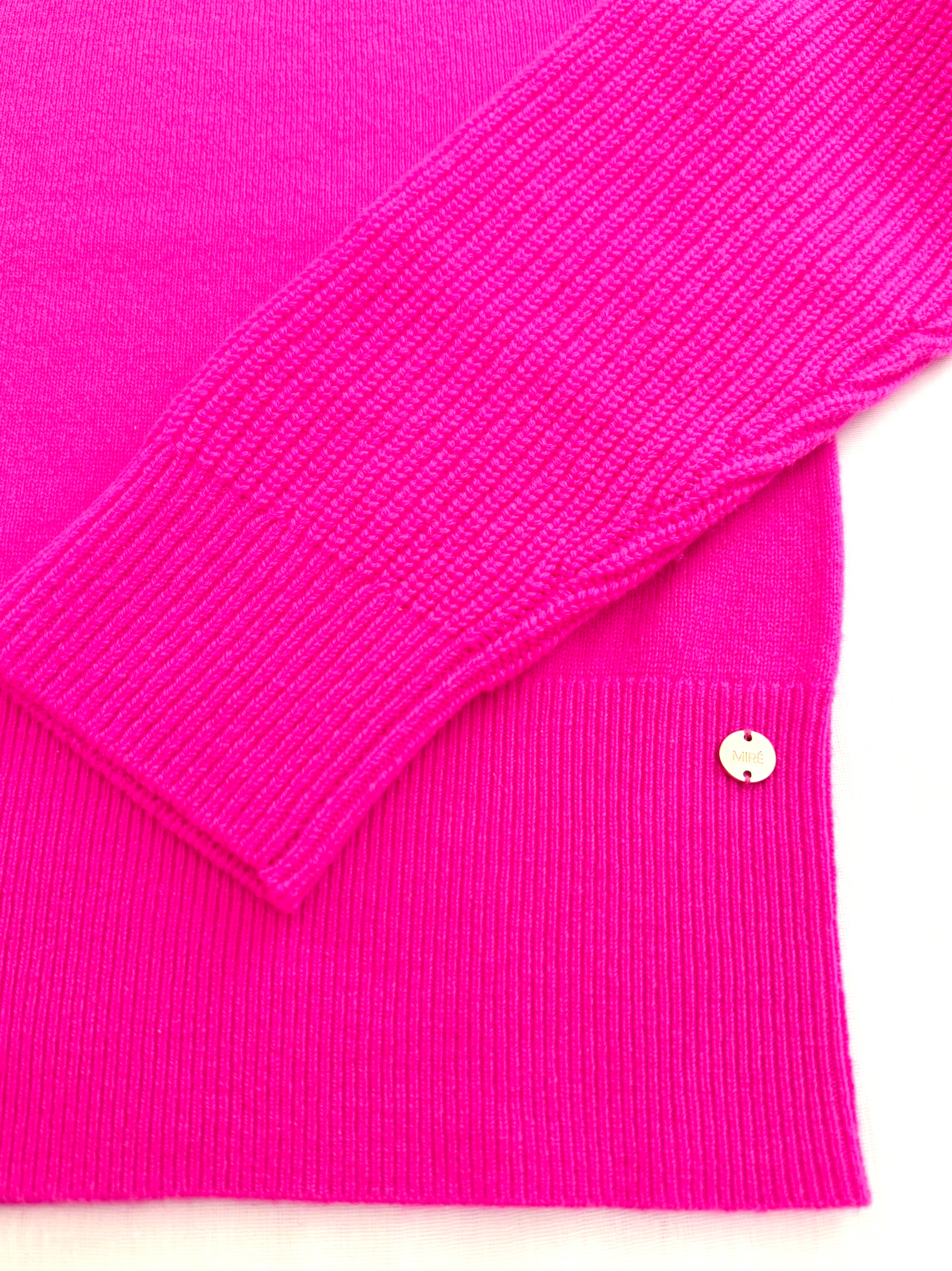 MIRÉ Cashmere Round Neck Sweater - Magenta