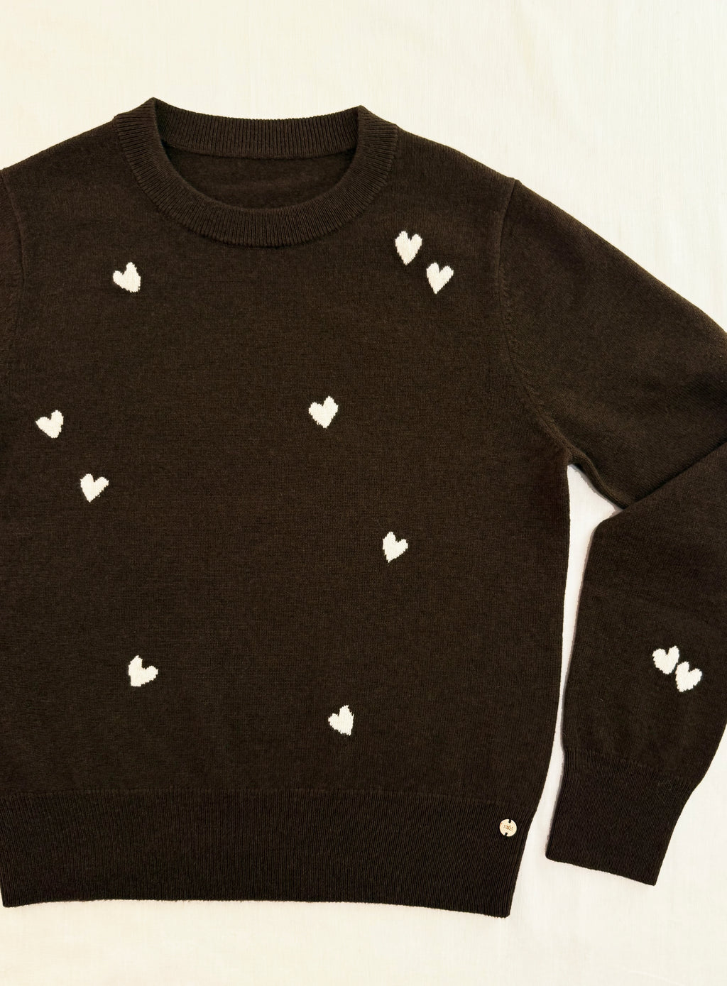 MIRÉ Cashmere Heart Intarsia Sweater - Brown with ecru hearts