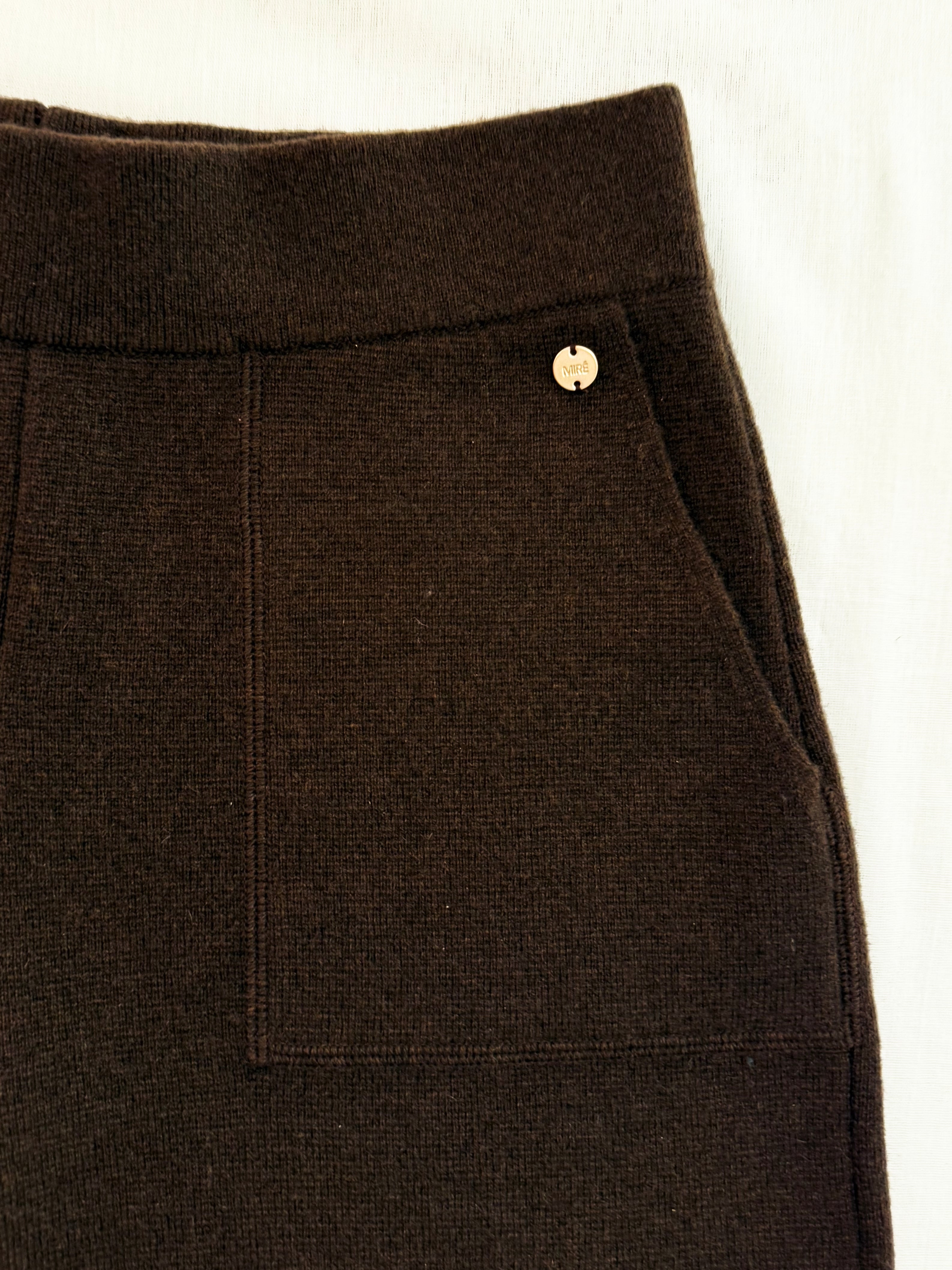 MIRÉ Cashmere Shorts - Brown
