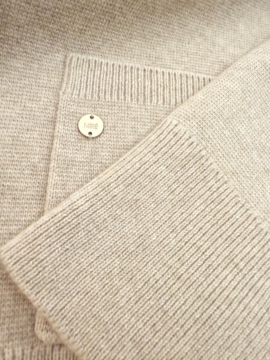 MIRÉ Cashmere Waisted Cardigan Jacket - Oat