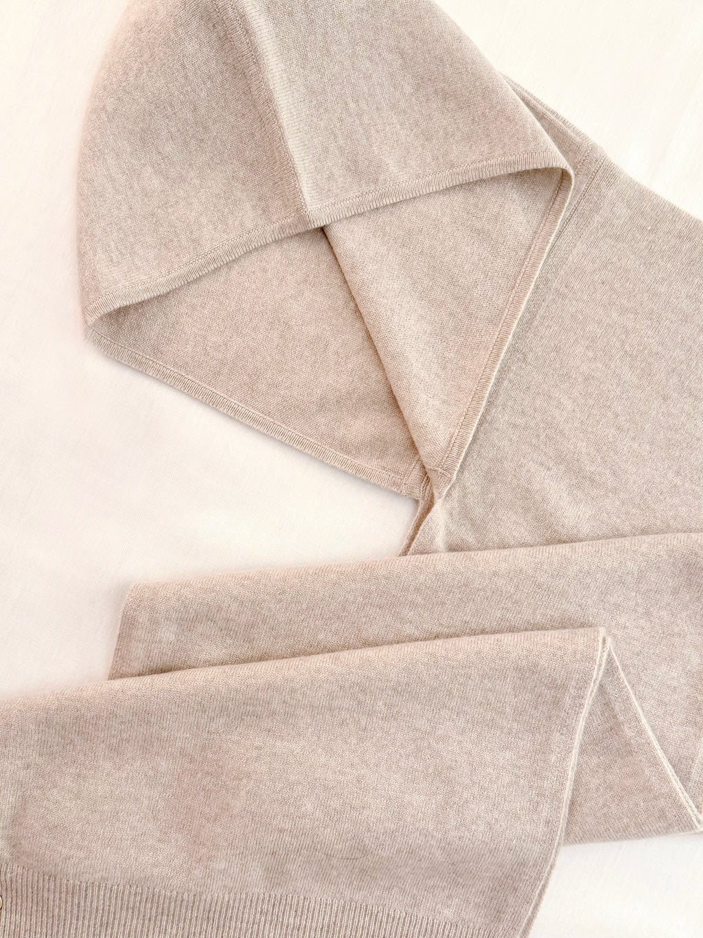 MIRÉ Cashmere Hoodie Scarf - Oat
