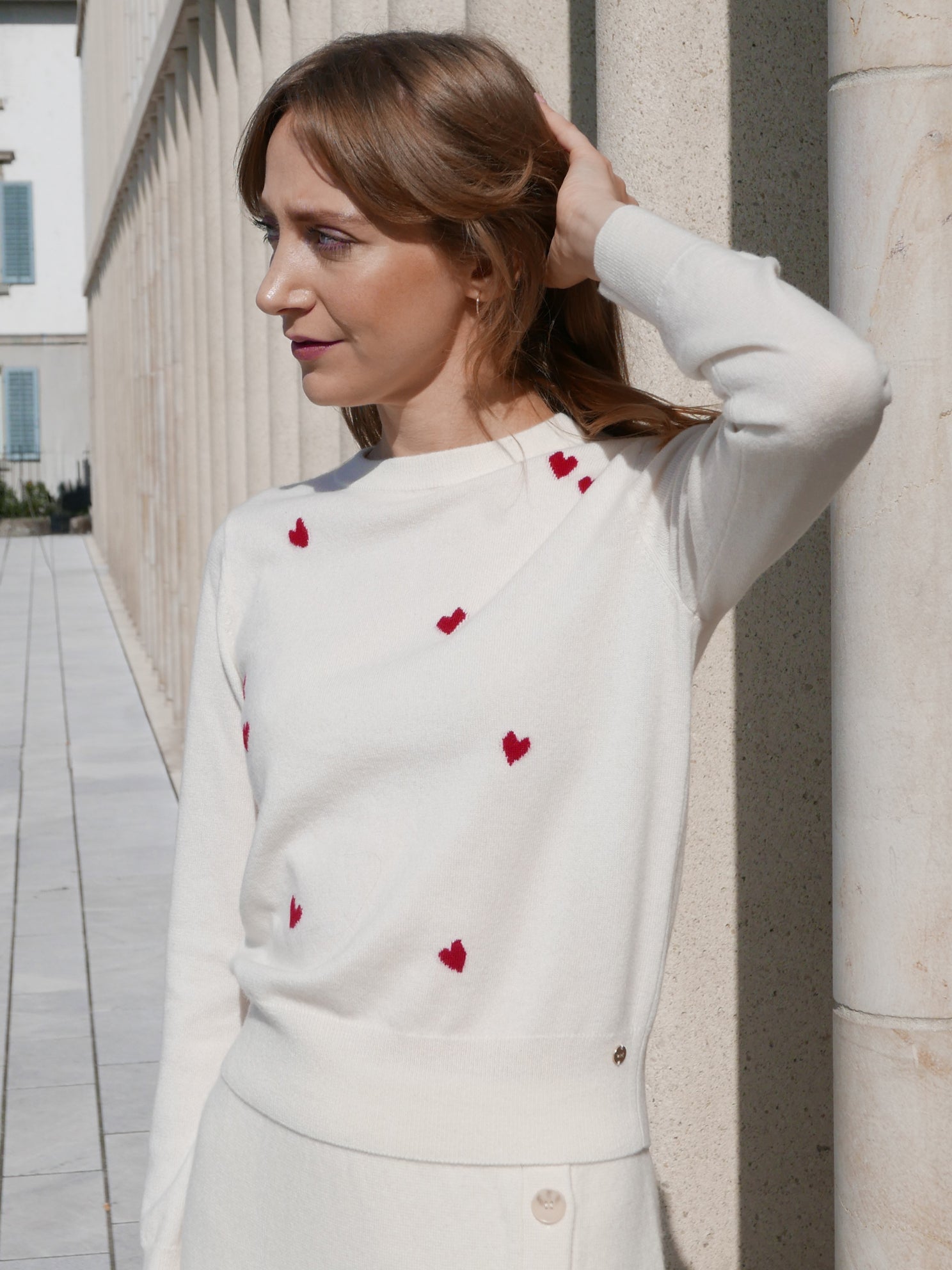MIRÉ Cashmere Heart Intarsia Sweater - Ecru with red hearts