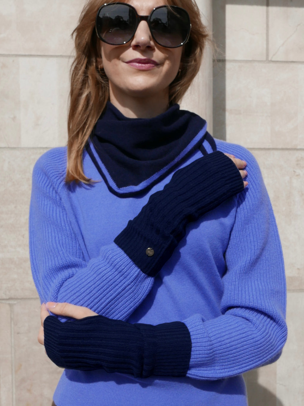 MIRÉ Cashmere Hand Warmers - Navy