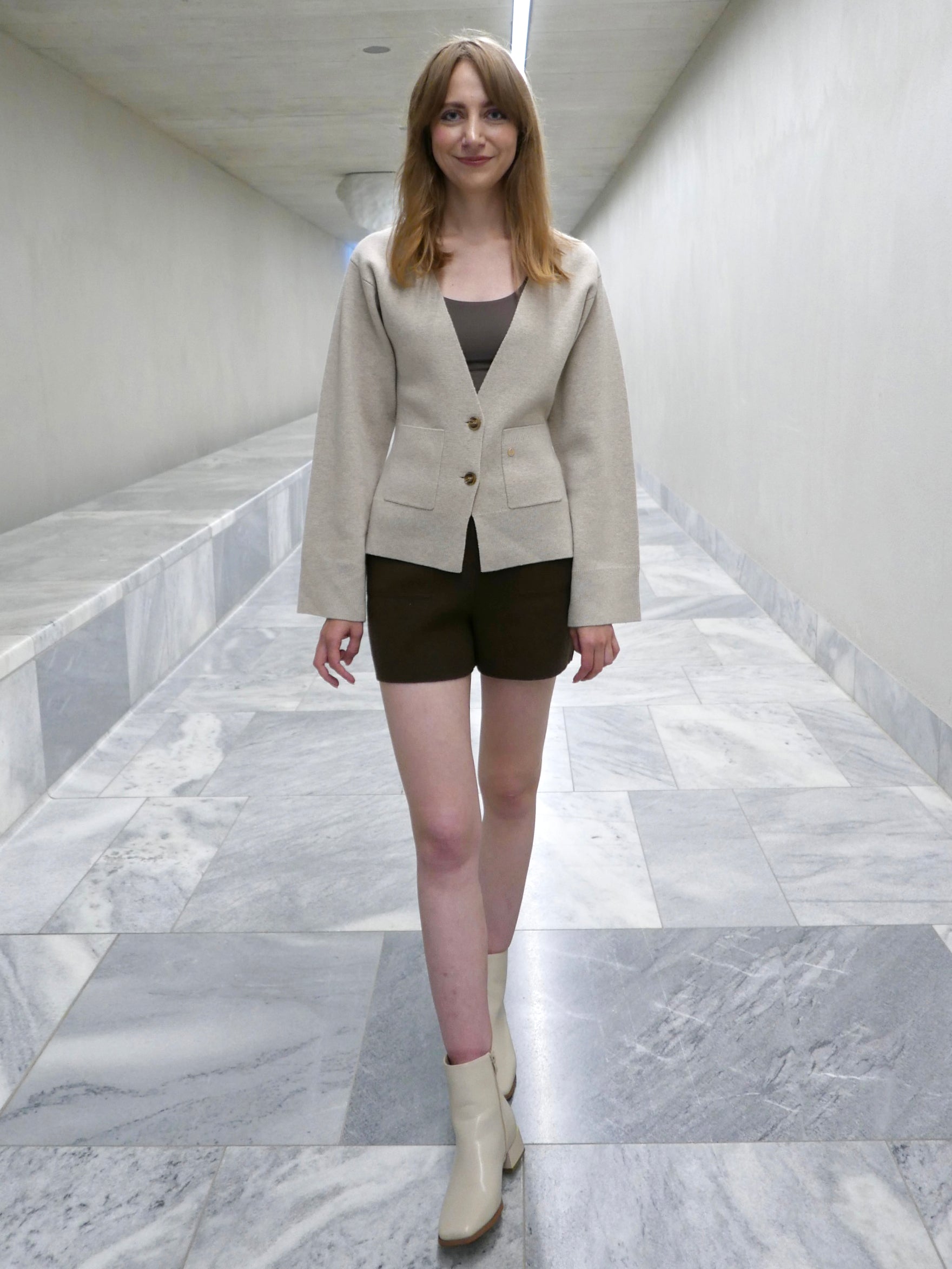 MIRÉ Cashmere Waisted Cardigan Jacket - Oat