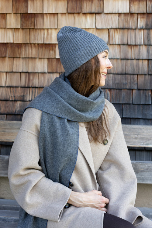 MIRÉ Cashmere Heart Intarsia Pullover - Ecru mit roten Herzen