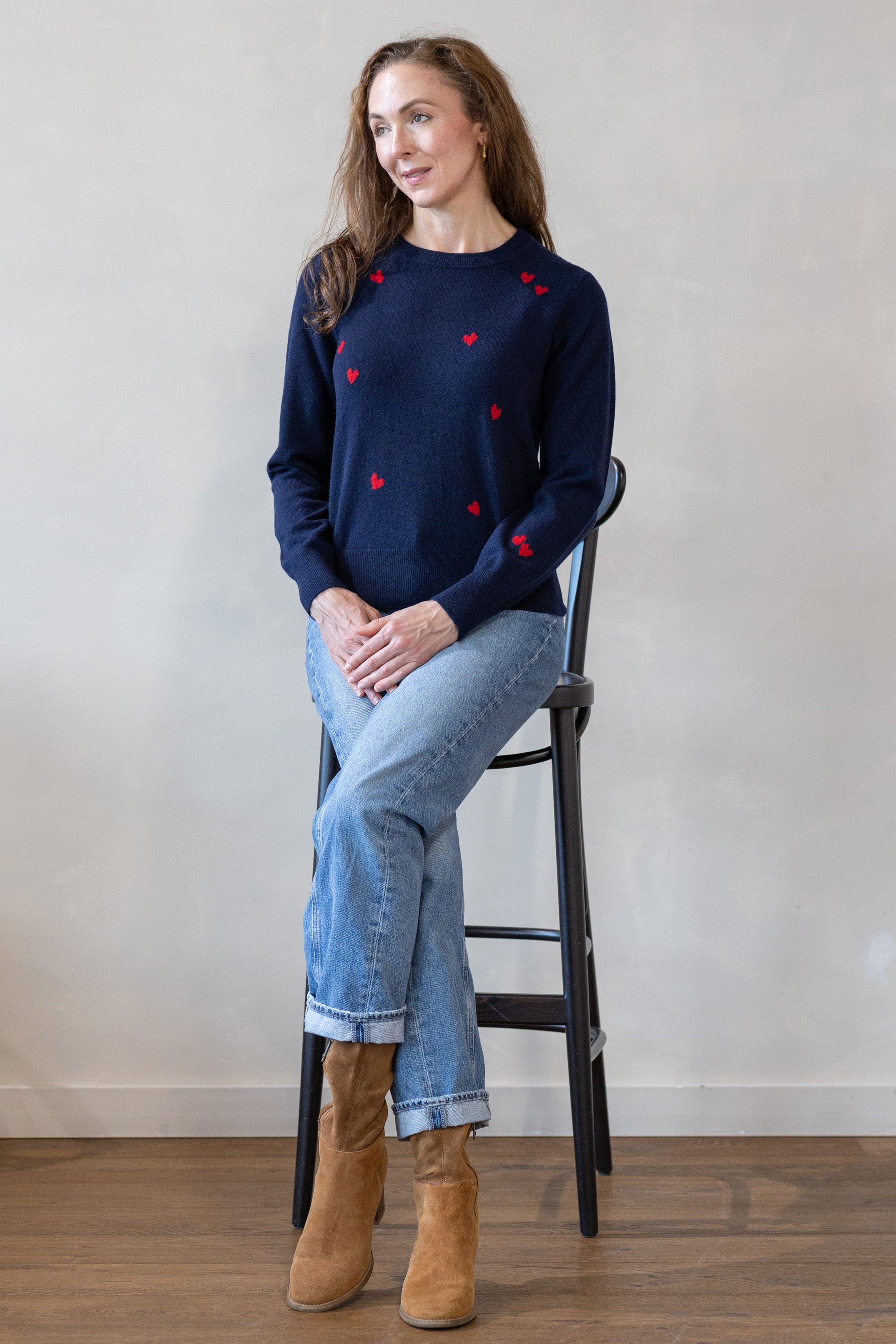 MIRÉ Cashmere Heart Intarsia Sweater - Navy with red hearts