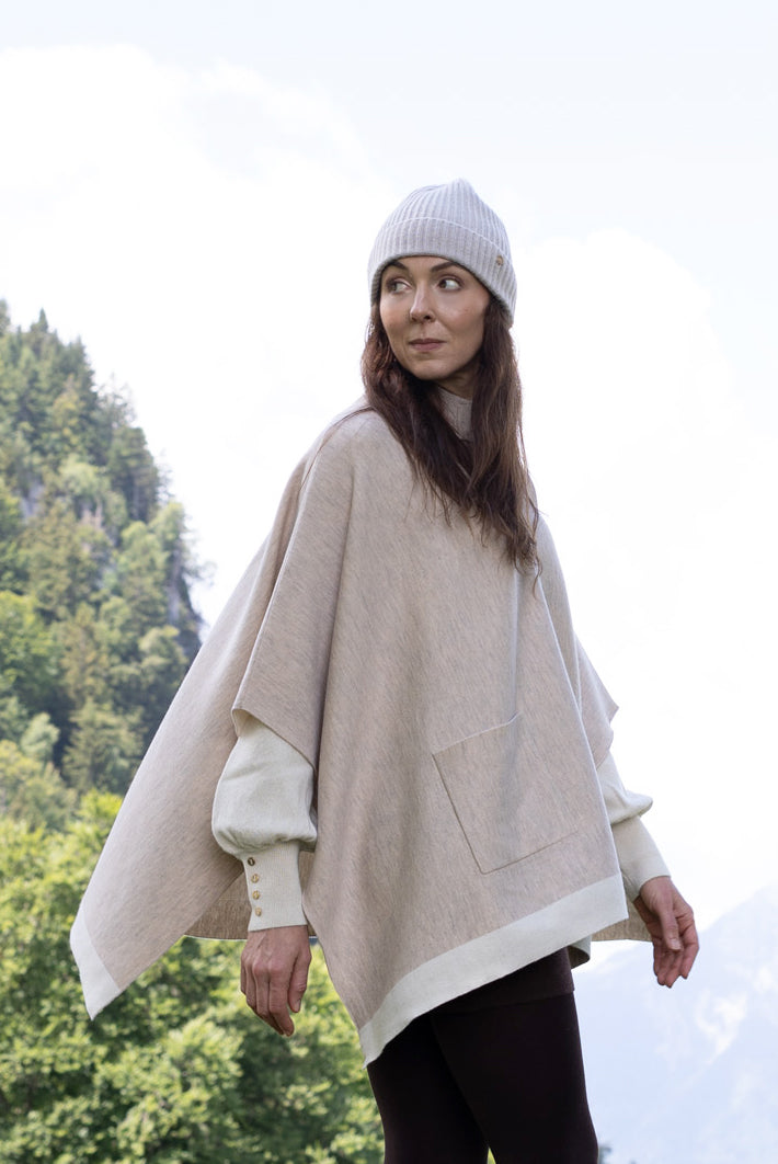 MIRÉ Cashmere Zip up Cape - Oat