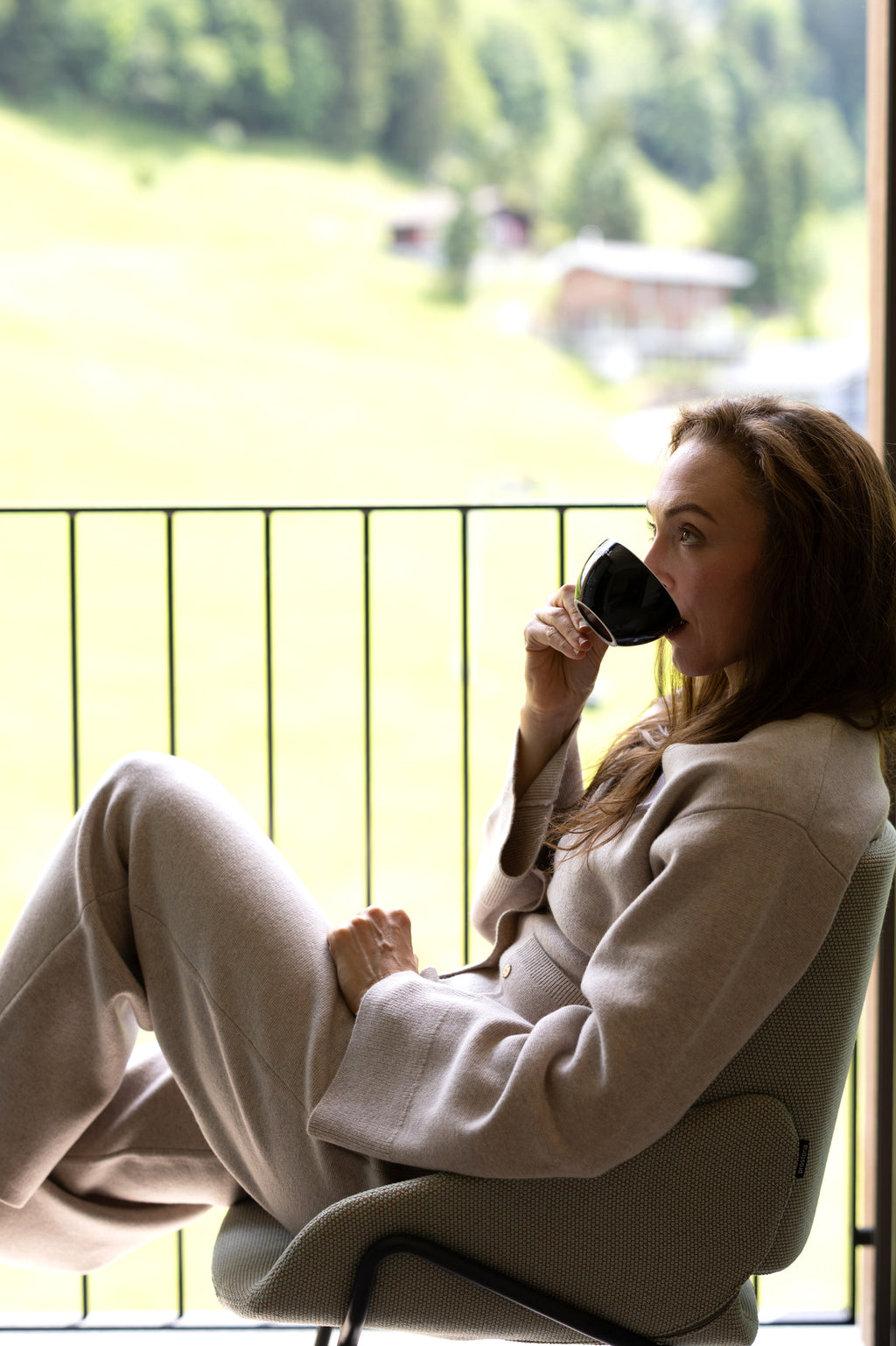 MIRÉ Cashmere Waisted Cardigan Jacket - Oat