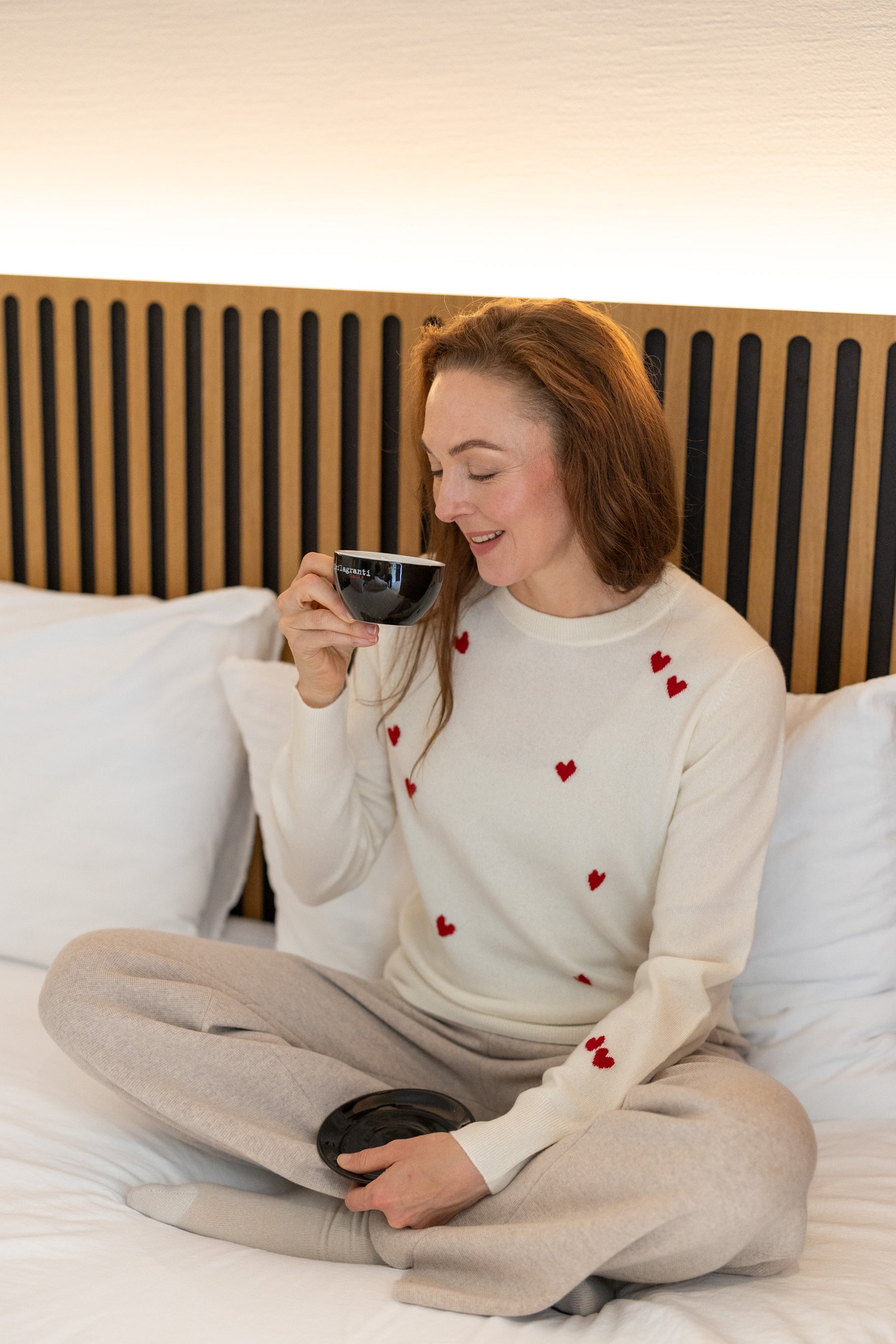 MIRÉ Cashmere Heart Intarsia Sweater - Ecru with red hearts