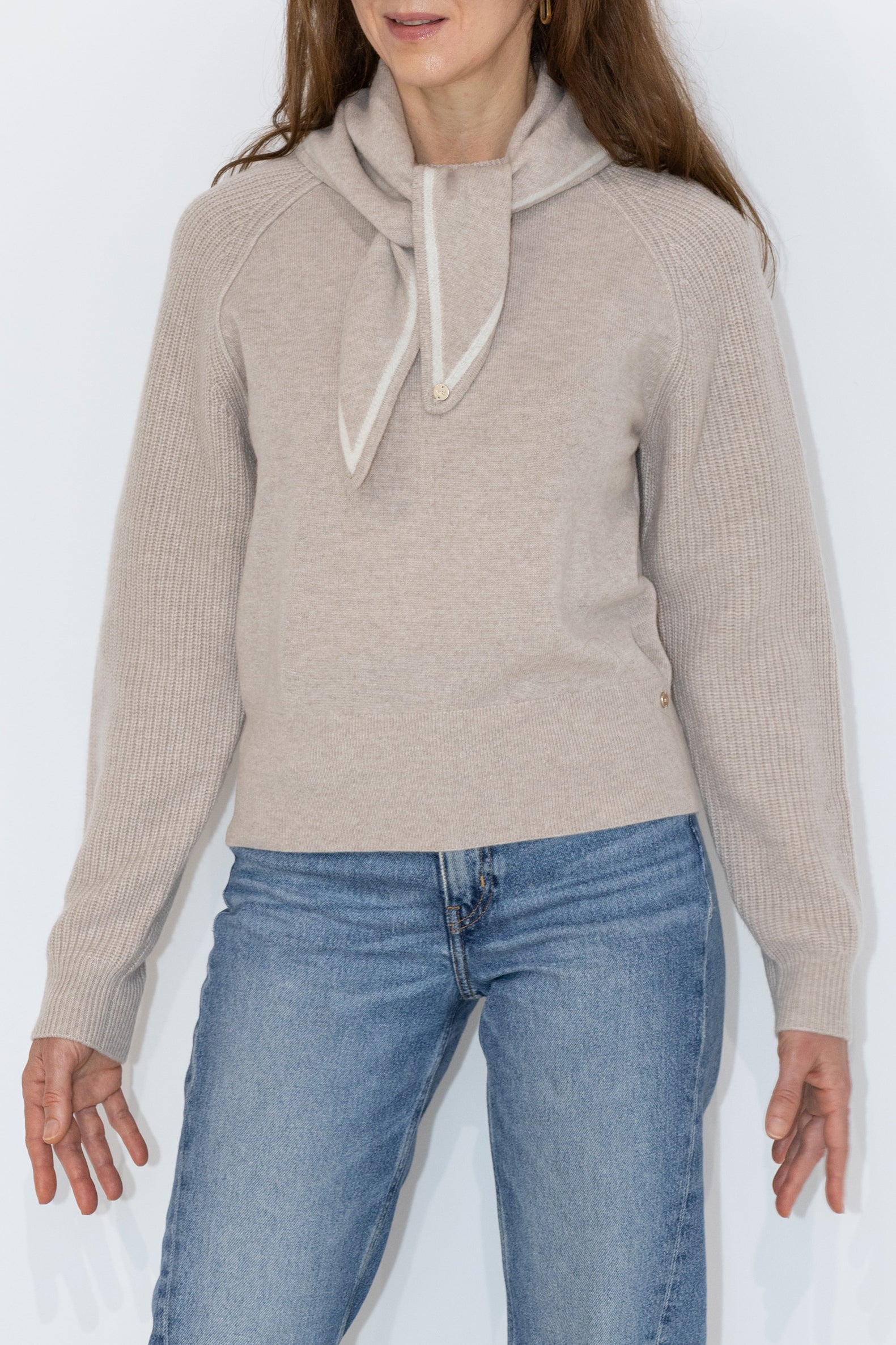 MIRÉ Cashmere Round Neck Sweater - Oat