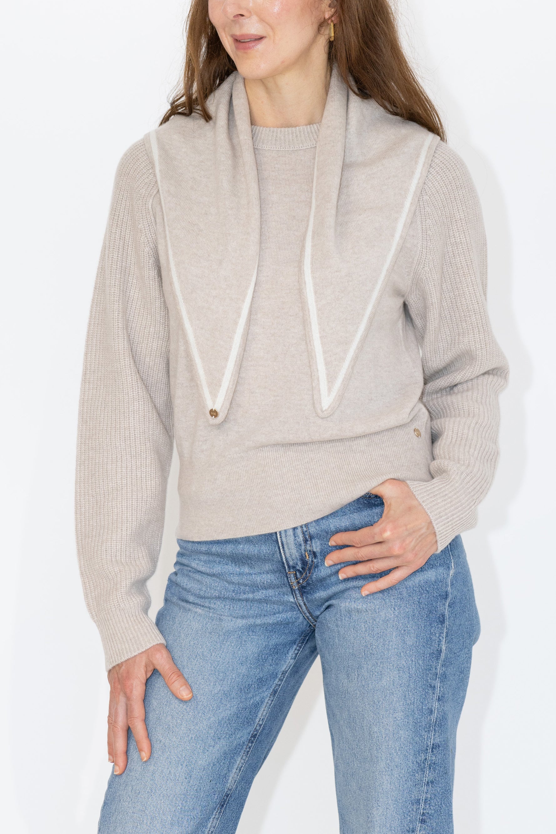 MIRÉ Cashmere Round Neck Sweater - Oat