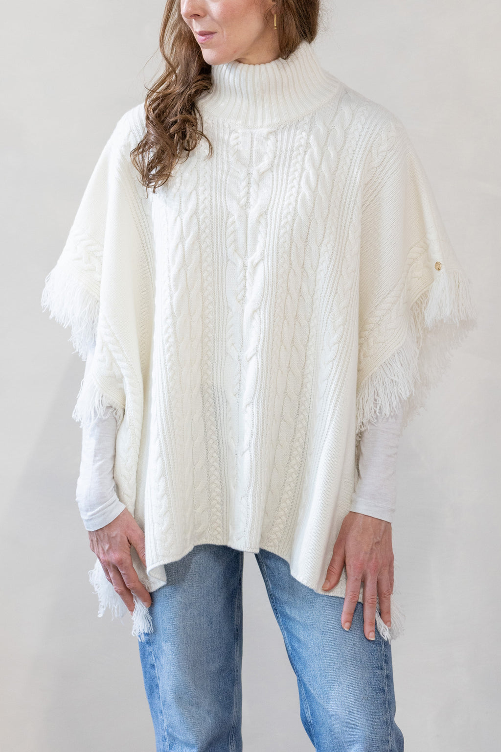MIRÉ Cashmere Cable Cape - Ecru