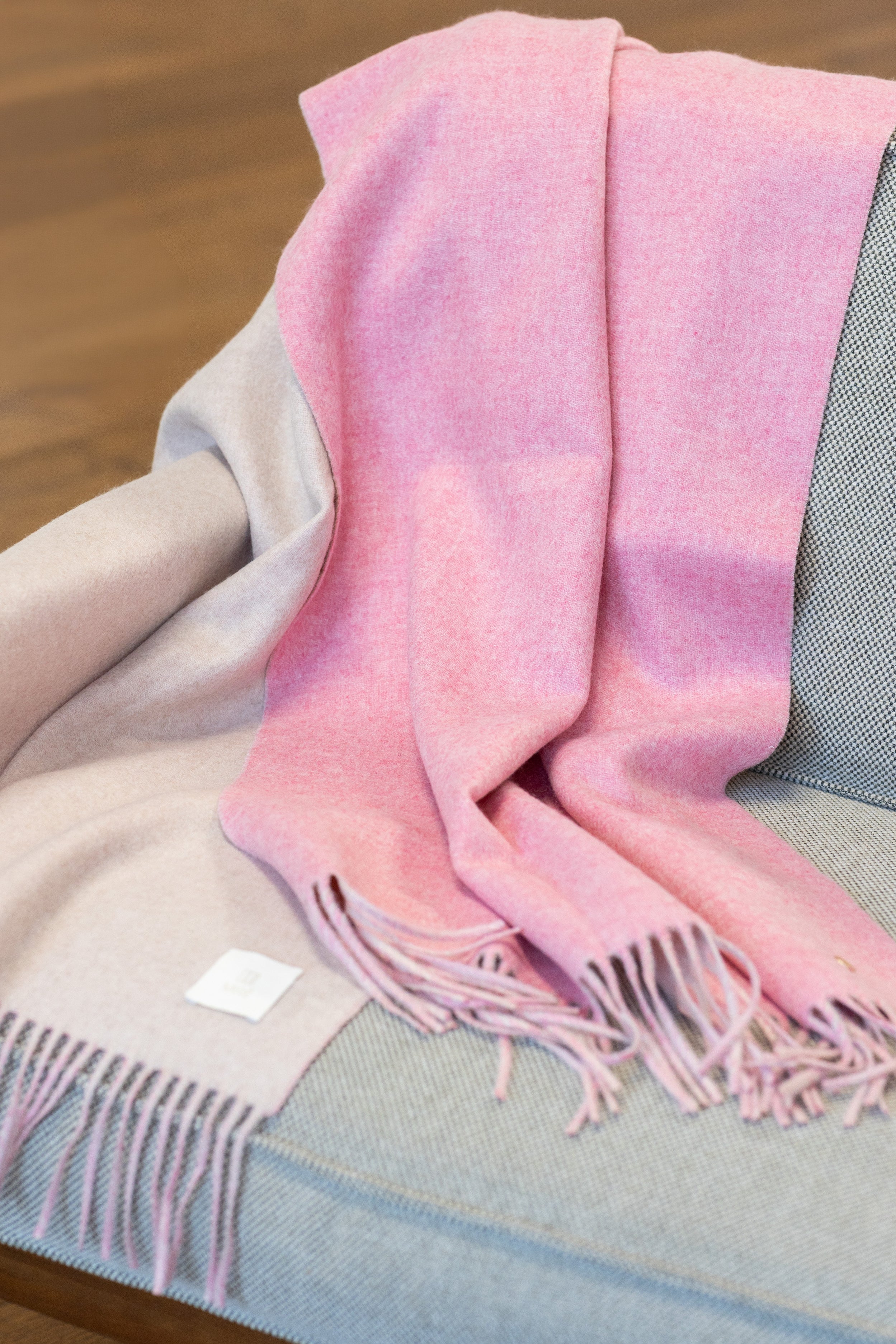 MIRÉ Cashmere Double Face Shawl - Rose & Oat