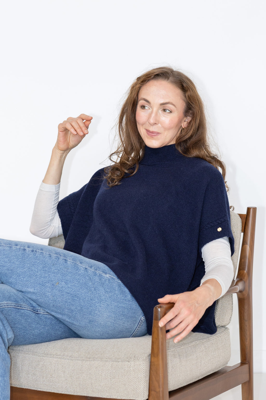Pull en cachemire intarsia cœur MIRÉ - Écru avec cœurs rouges