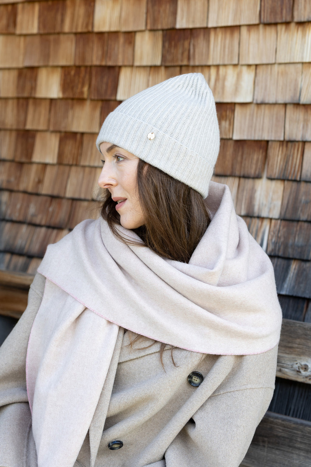 MIRÉ Cashmere Heart Intarsia Pullover - Ecru mit roten Herzen