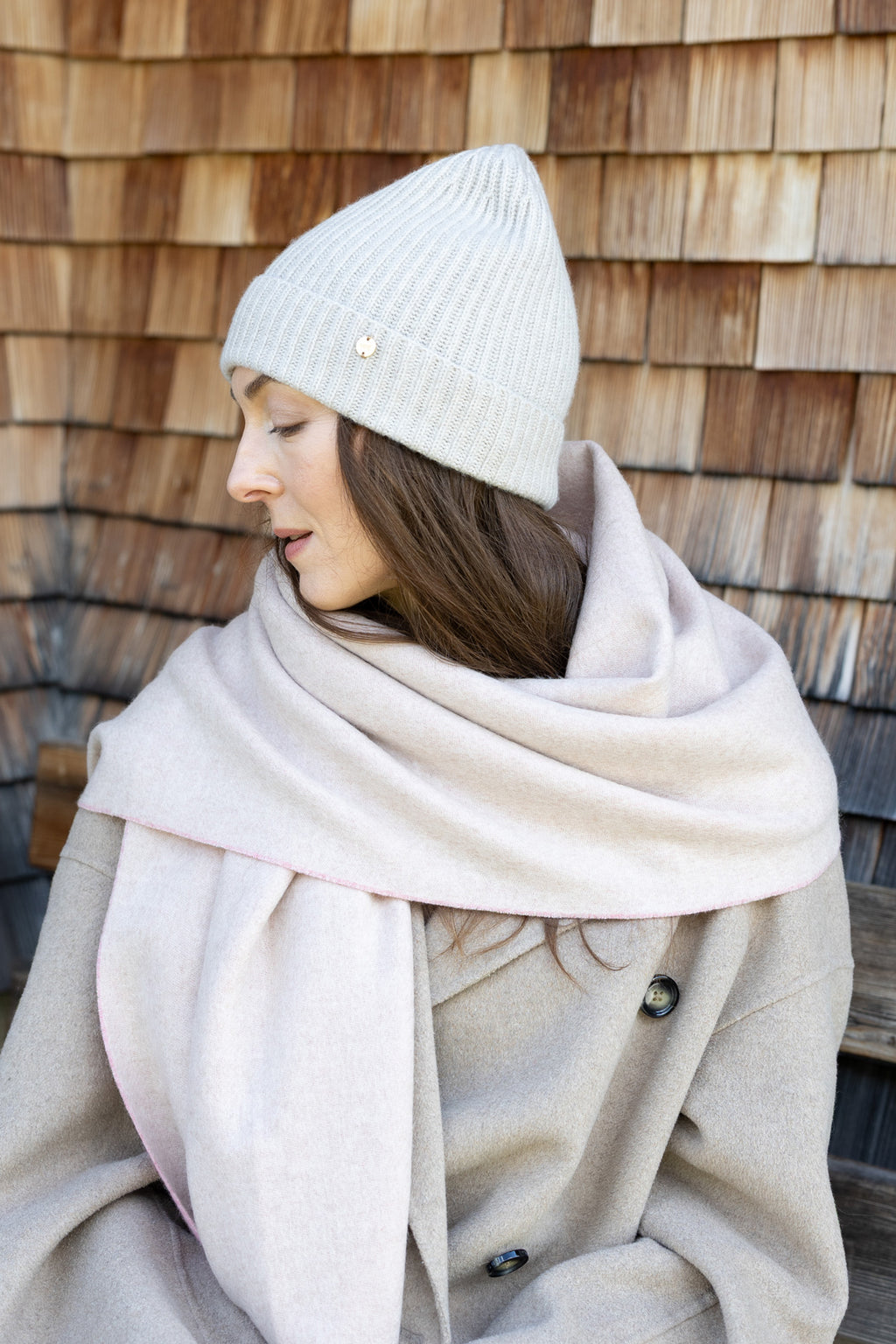 MIRÉ Cashmere Heart Intarsia Pullover - Ecru mit roten Herzen