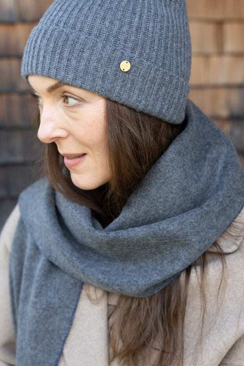 MIRÉ Cashmere Heart Intarsia Pullover - Ecru mit roten Herzen